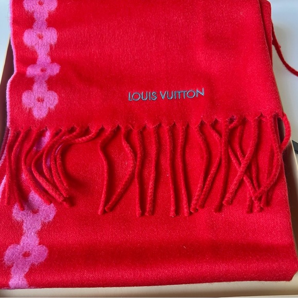 Louis Vuitton Wool Scarf - Picture 2 of 4